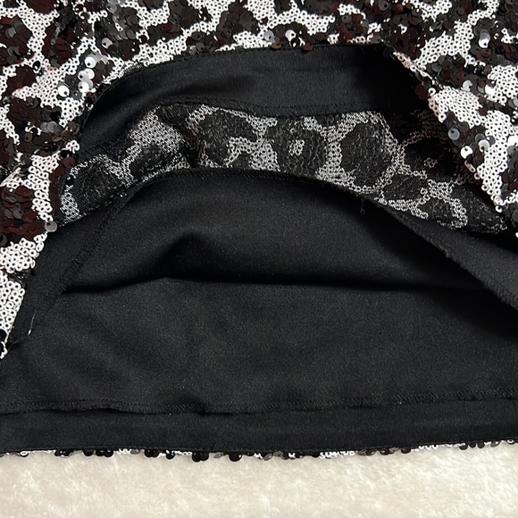 GUESS Sequin (Beaded) Mini Skirt - Picture 5 of 6